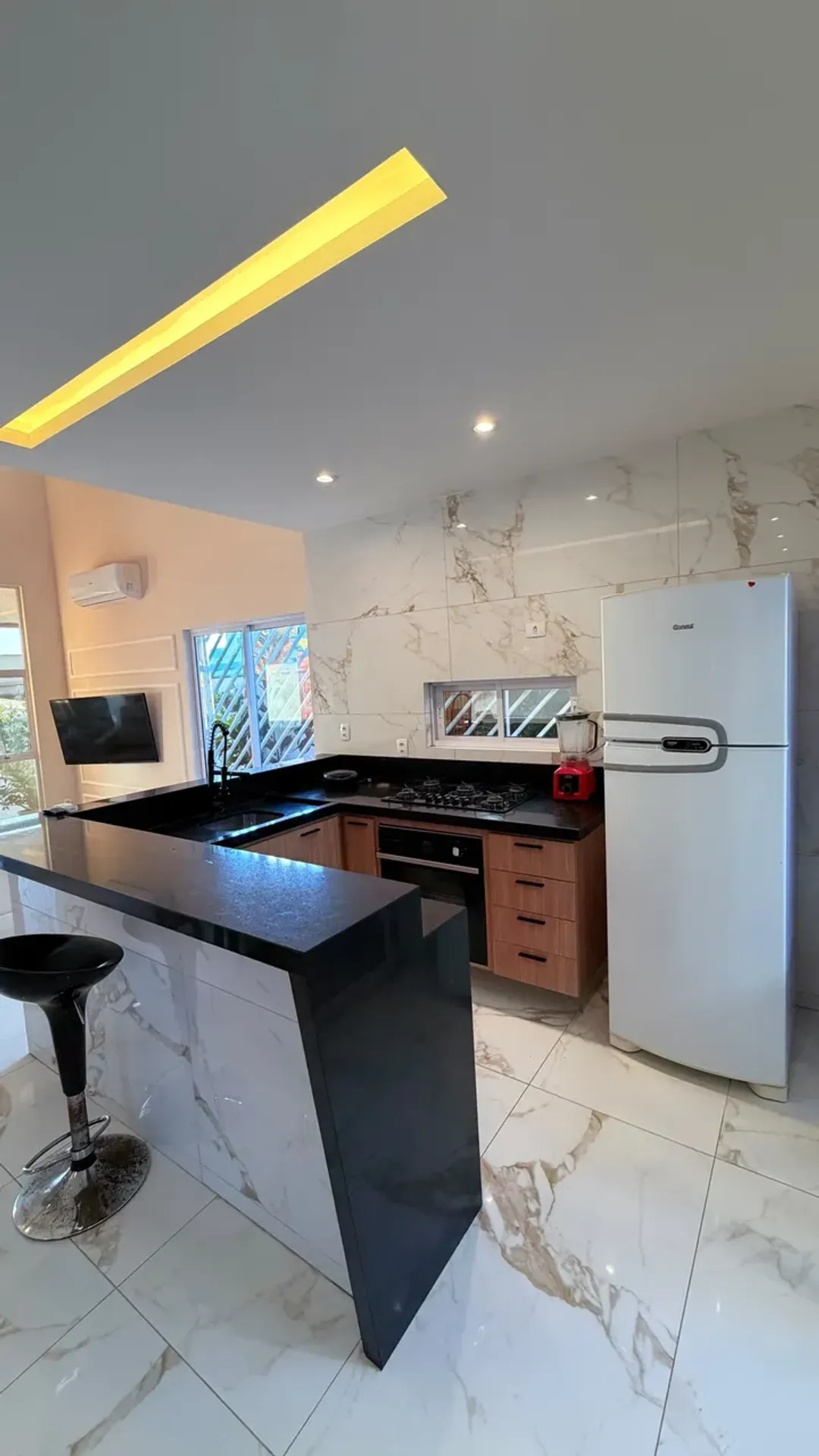 Casa de 4 dormitorios con balcón gourmet en João Pessoa
