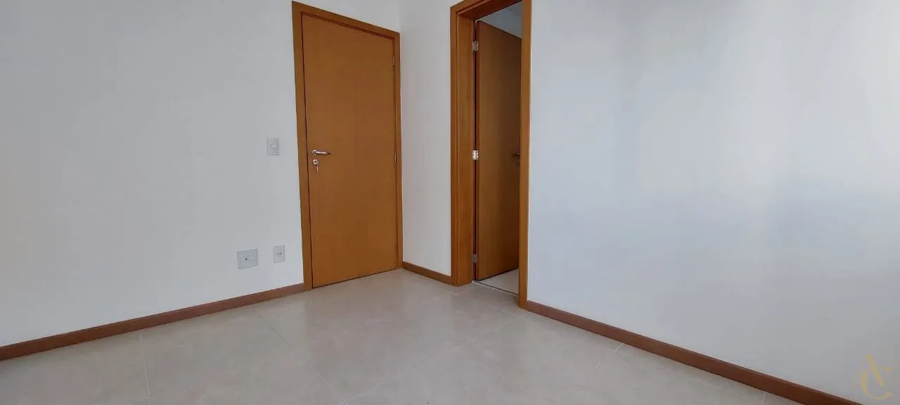 Furnished apartment with 2 en-suite bedrooms and gas kitchen — photo 29