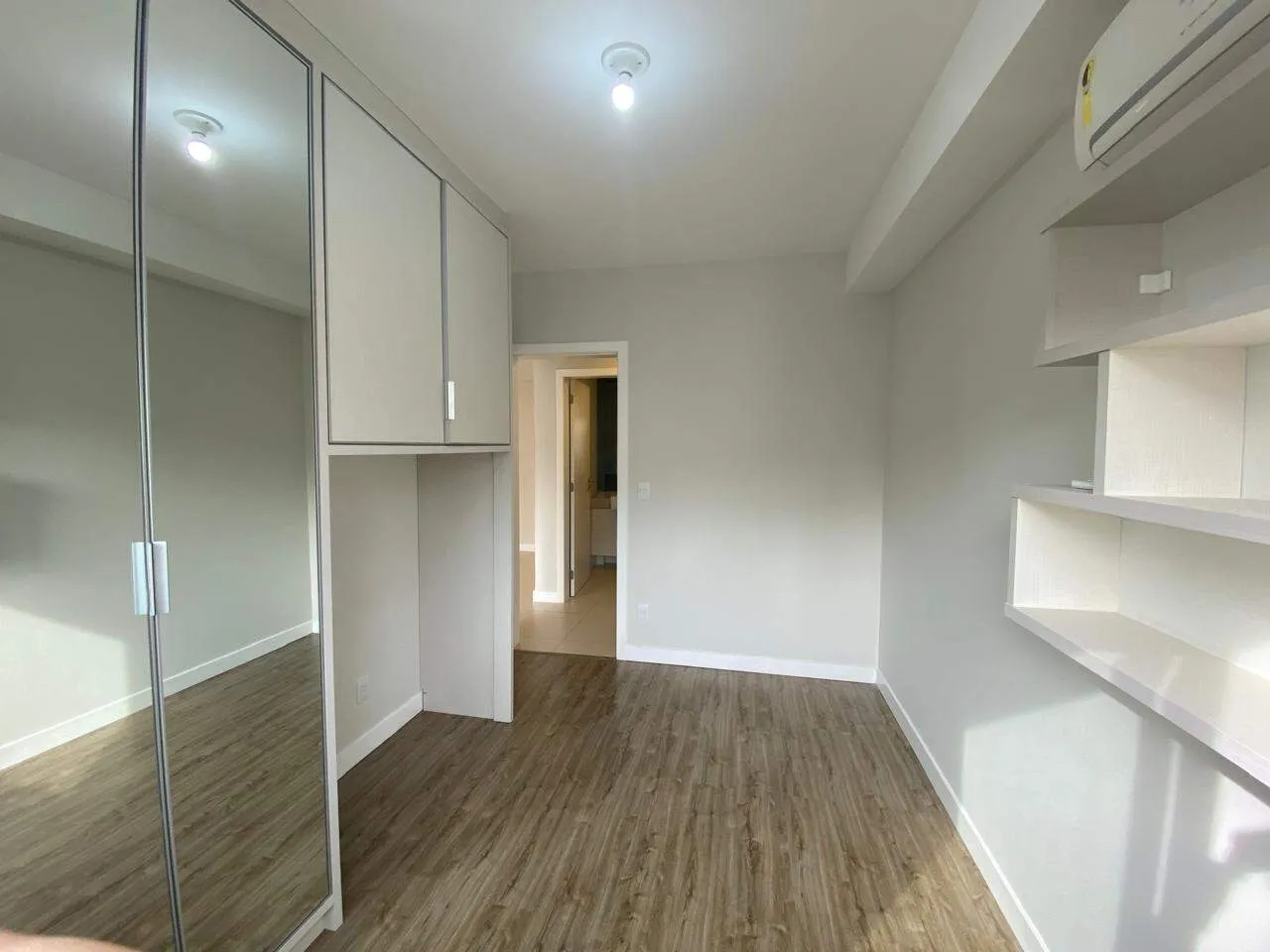 Furnished 2-bedroom apartment with 1 en-suite, 67 m² — photo 28