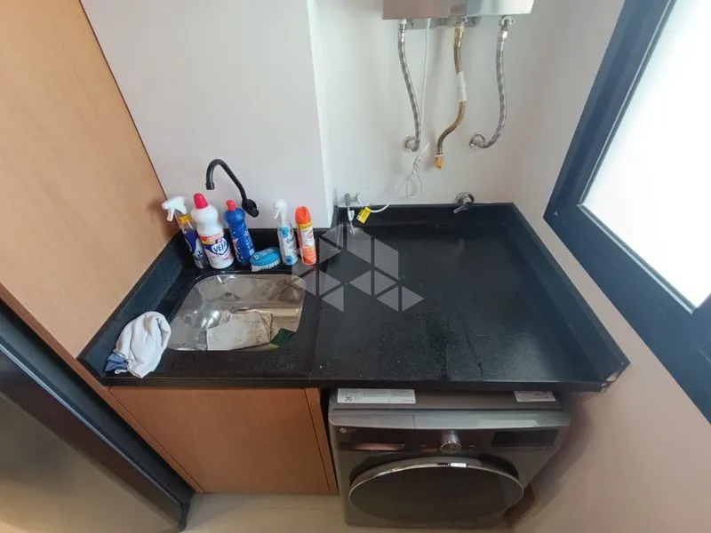 Apartamento amueblado de 2 habitaciones con jardín privado — photo 13