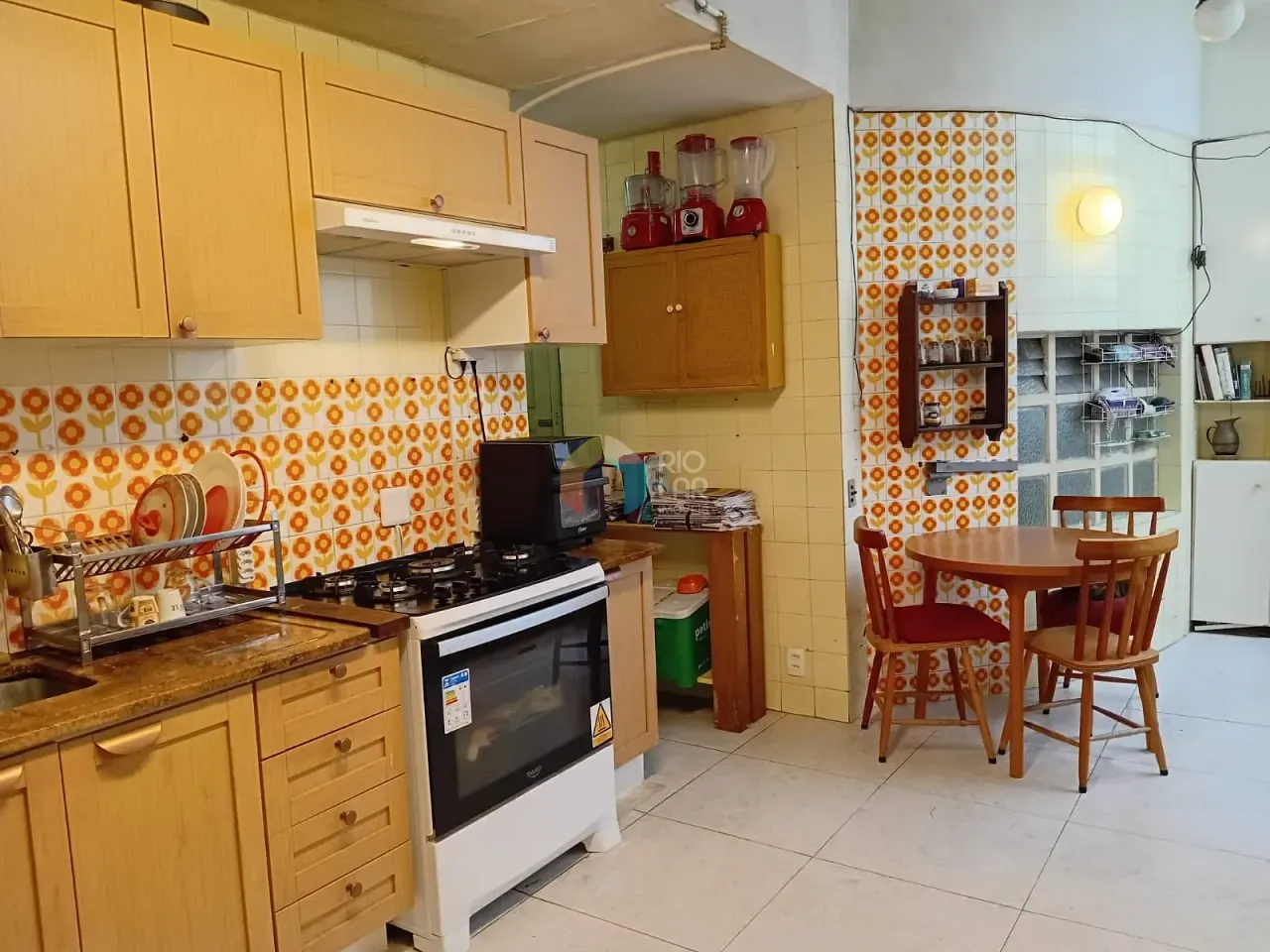 Furnished apartment with 3 bedrooms and separate kitchen — photo 14