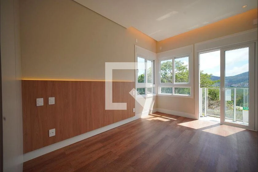 3-bedroom apartment with a water view in Florianópolis — photo 9