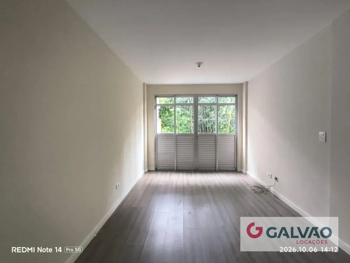 Apartment, 51 m², with wood or laminate floors — photo 12
