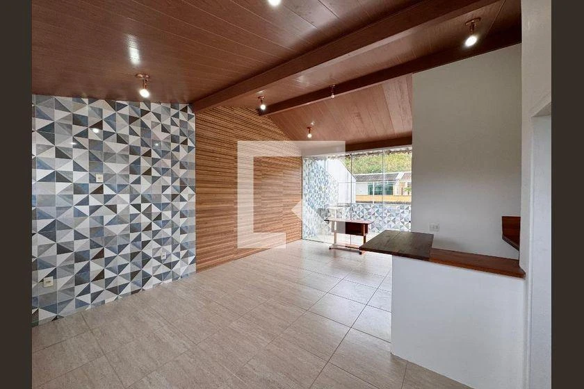 226 m² apartment with 4 bedrooms and a balcony grill — photo 2
