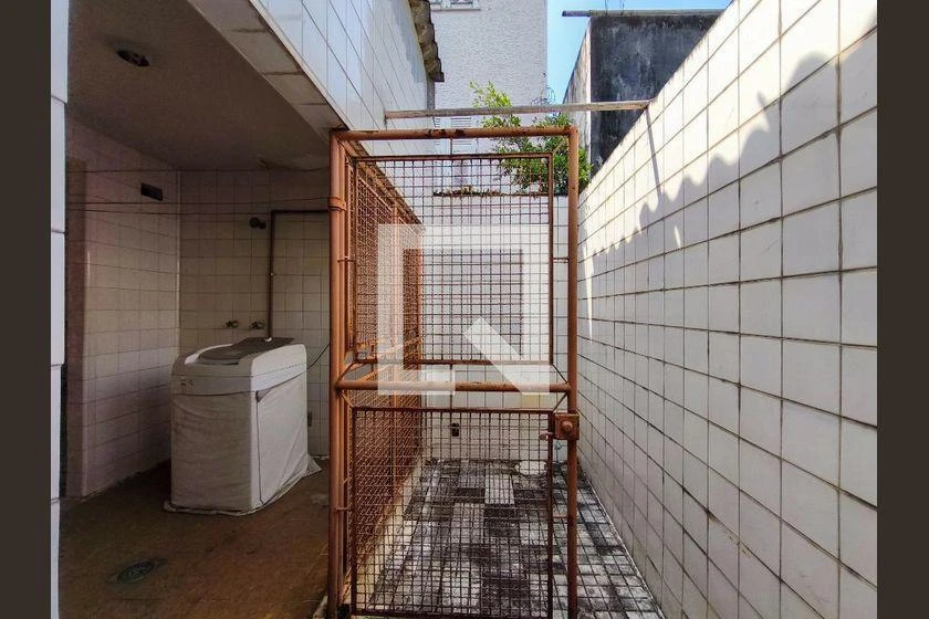 500 m² rental house with 4 bedrooms and 2 bathrooms — photo 31