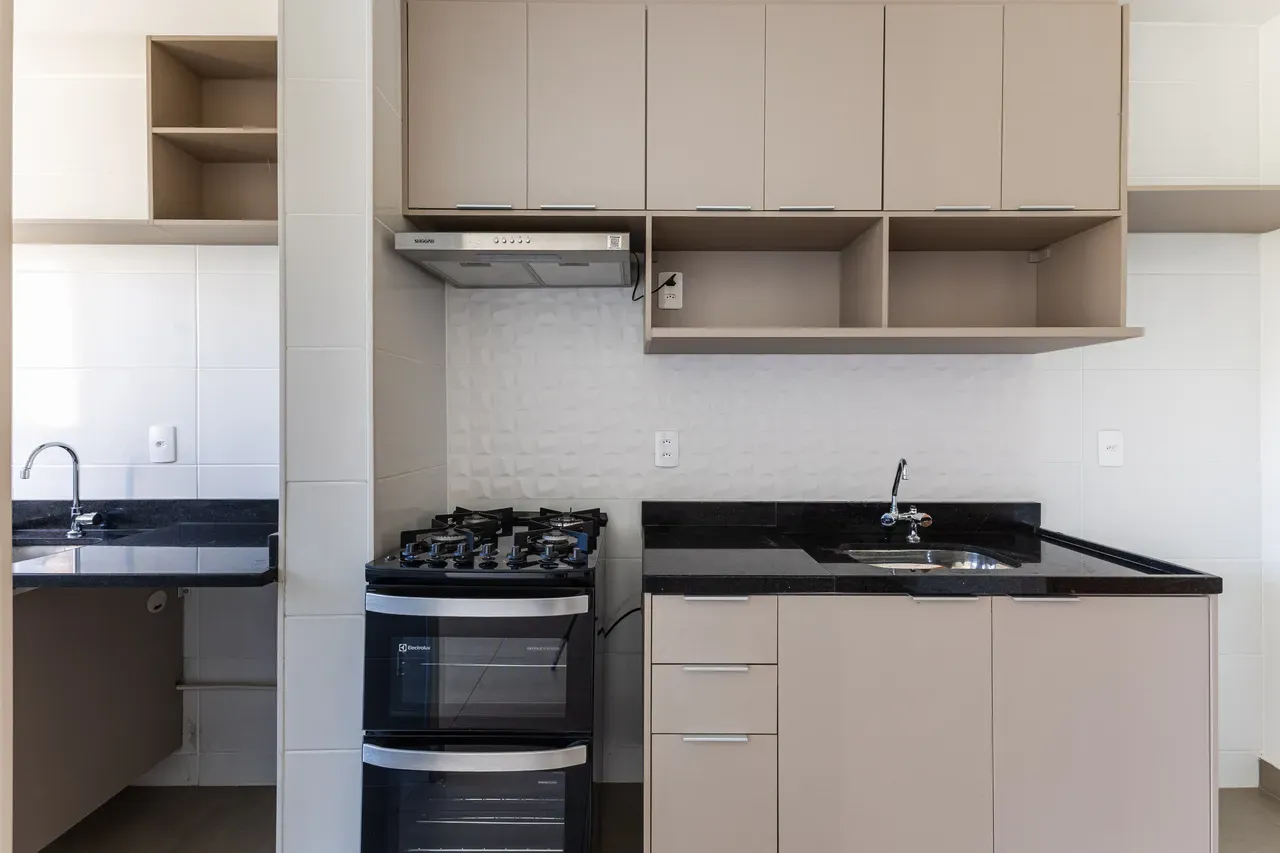 Furnished 77 m² apartment with 2 bedrooms and balcony — photo 5
