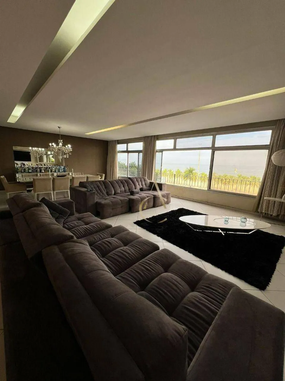 Rental apartment with 5 bedrooms and 4 bathrooms — photo 3