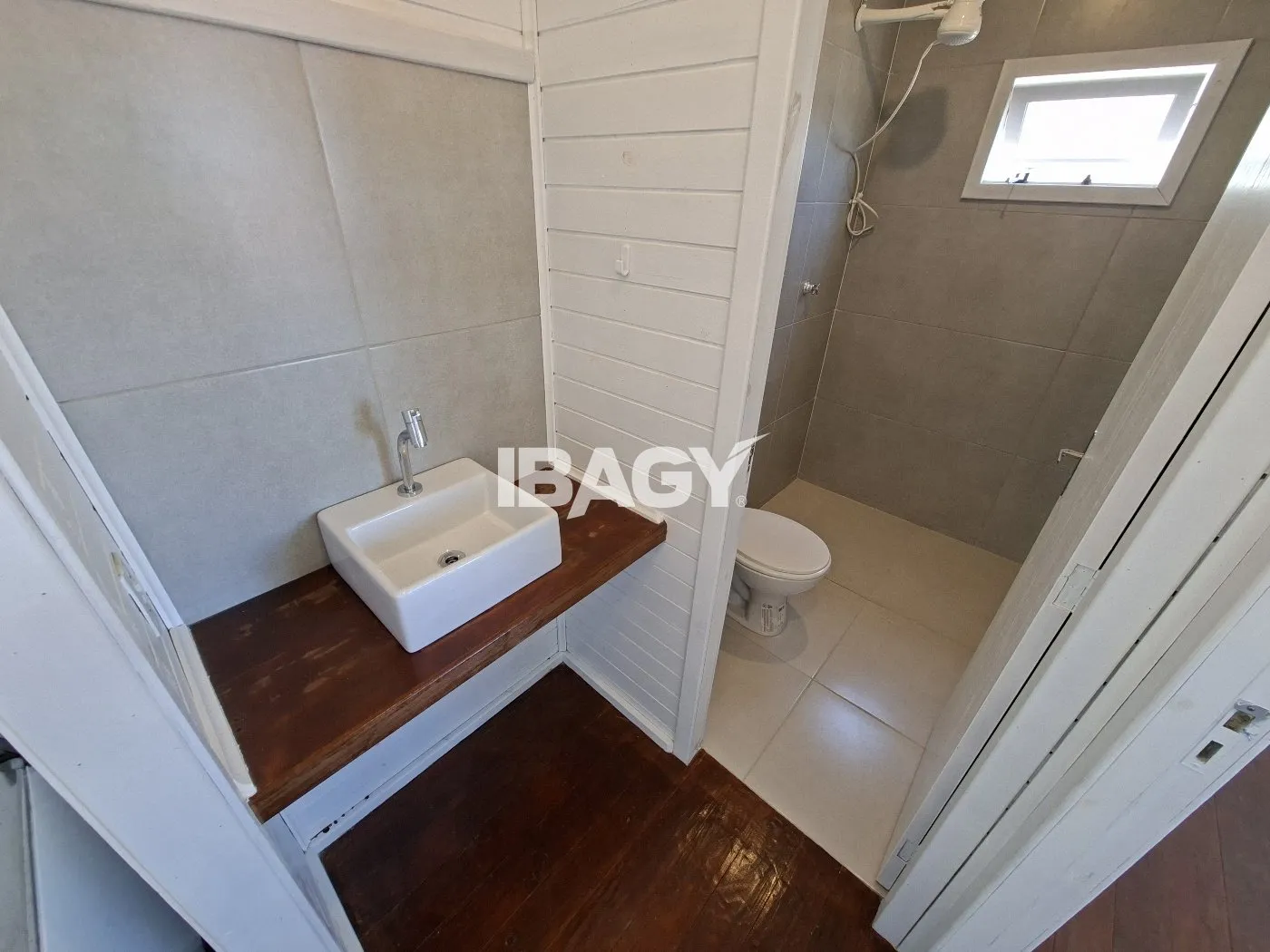 Apartment, 24 m², with wood or laminate floors — photo 15