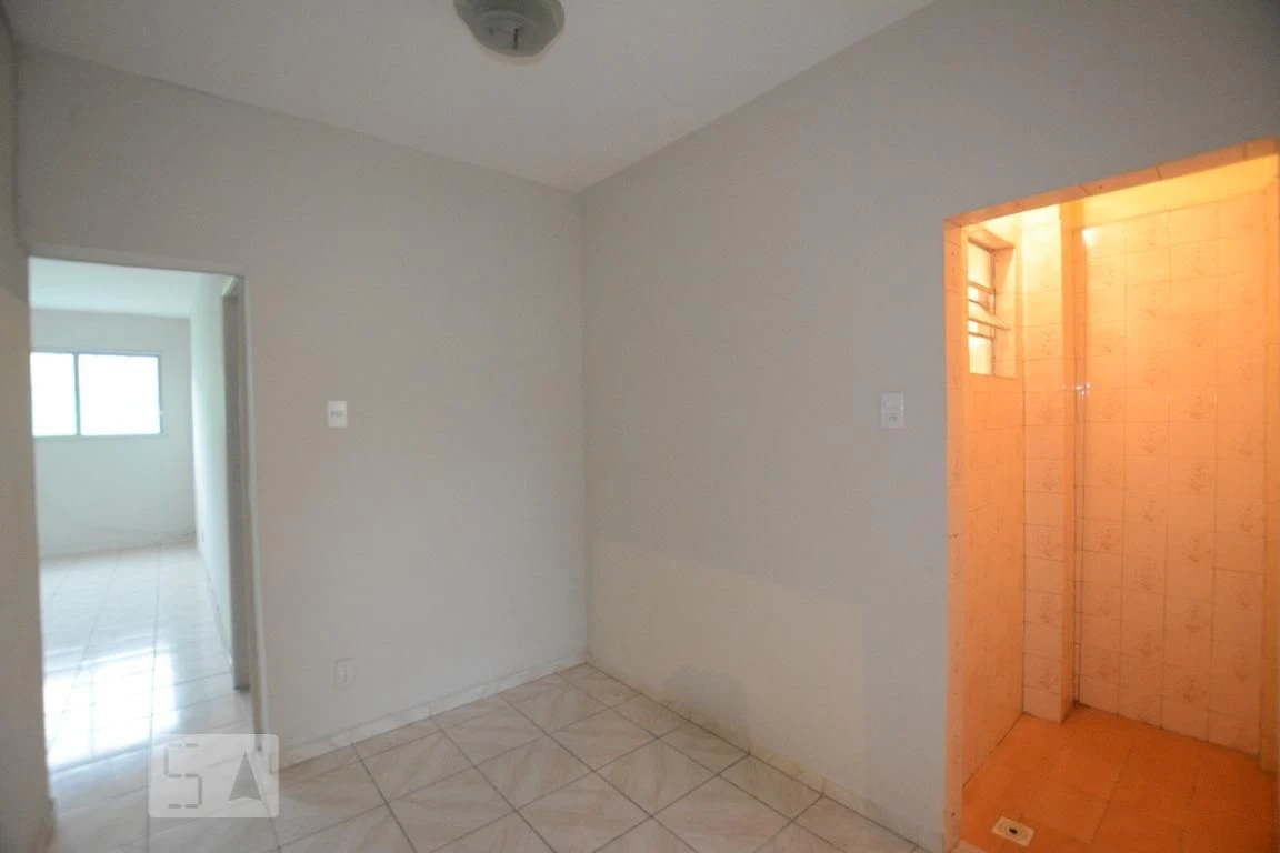 3-bedroom apartment with a glass-enclosed balcony — photo 55