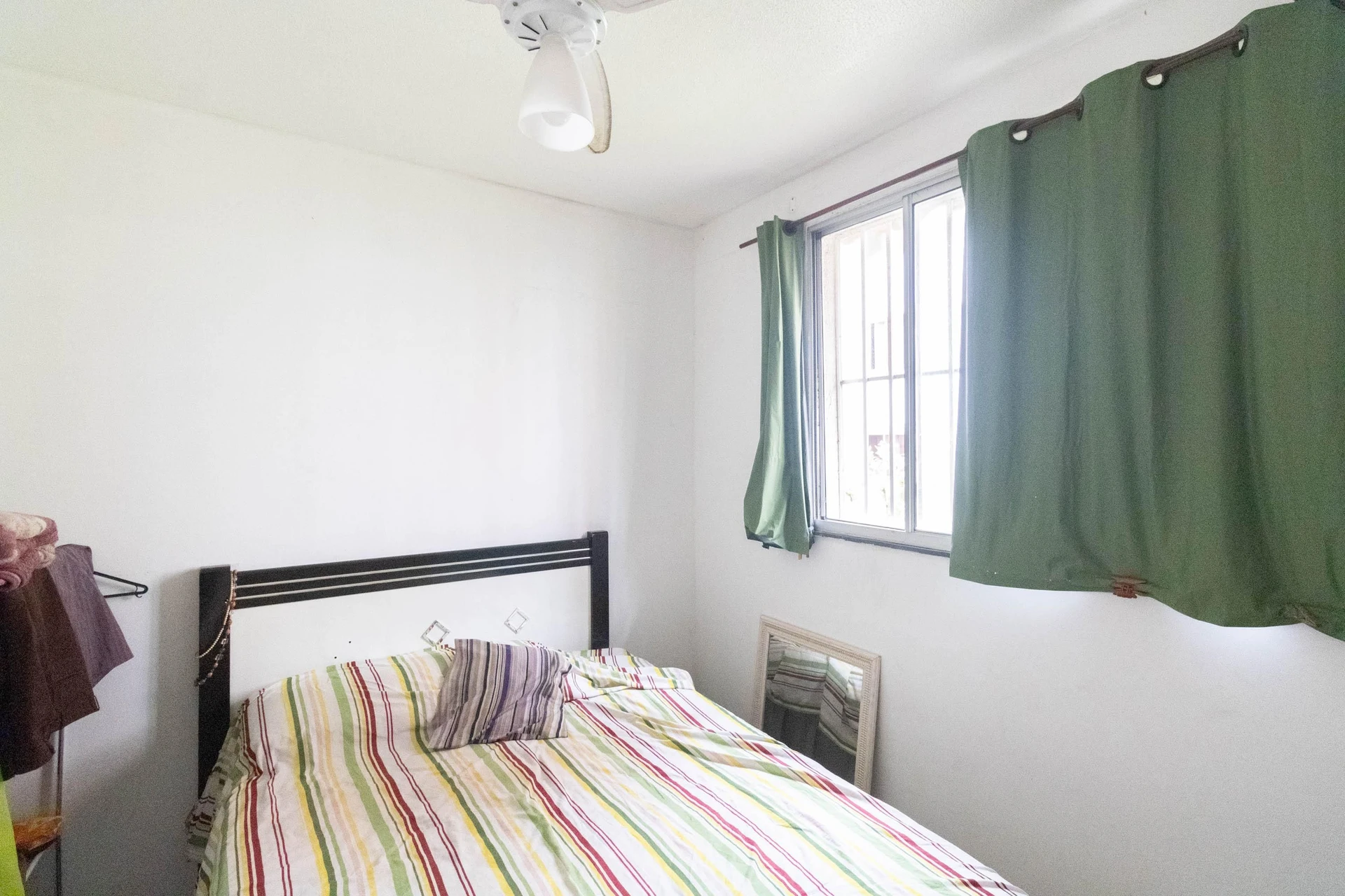 Furnished 2-bedroom house with private garden and pets — photo 17