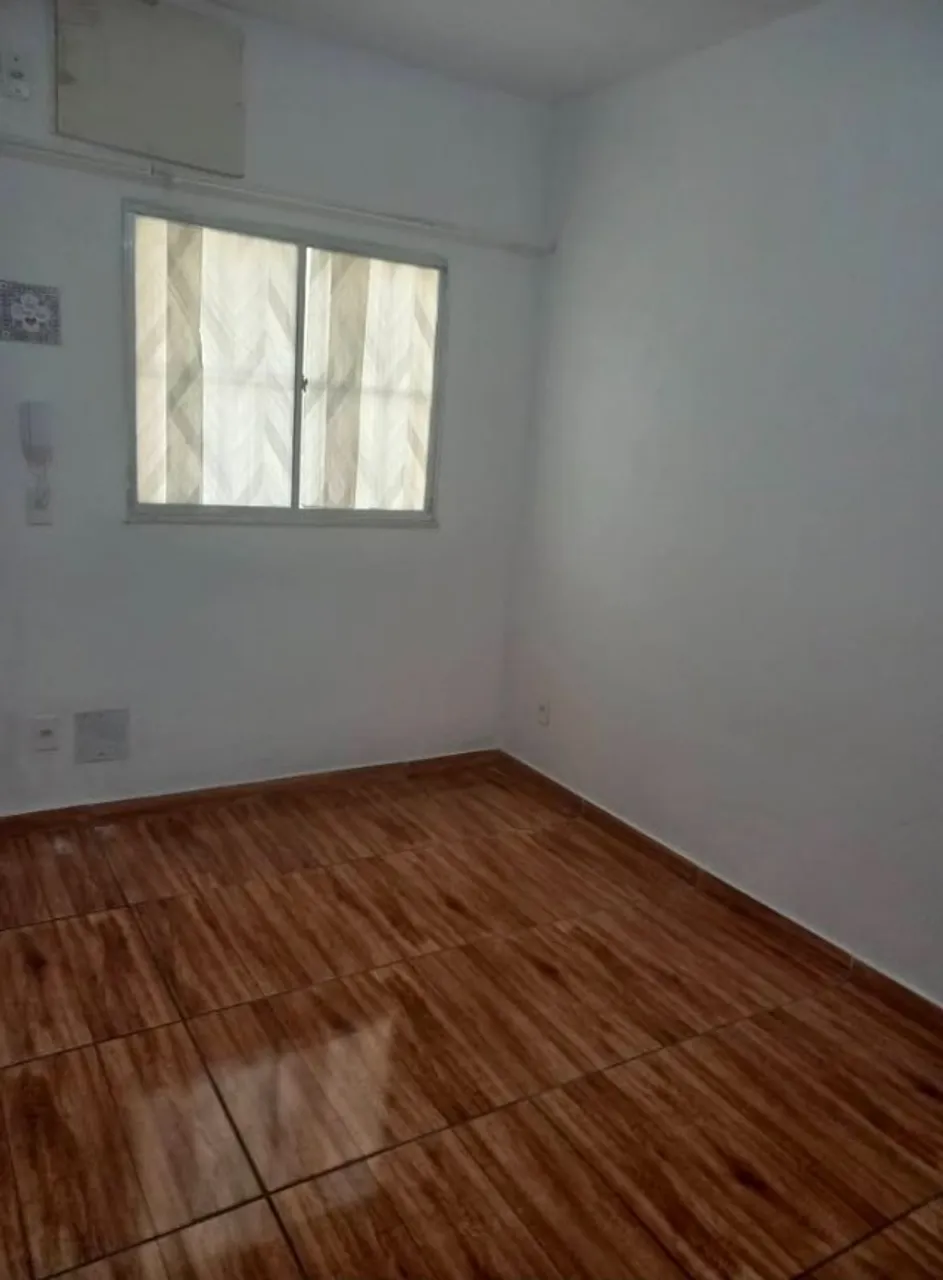 Unfurnished studio with separate kitchen and 1 bathroom — photo 7