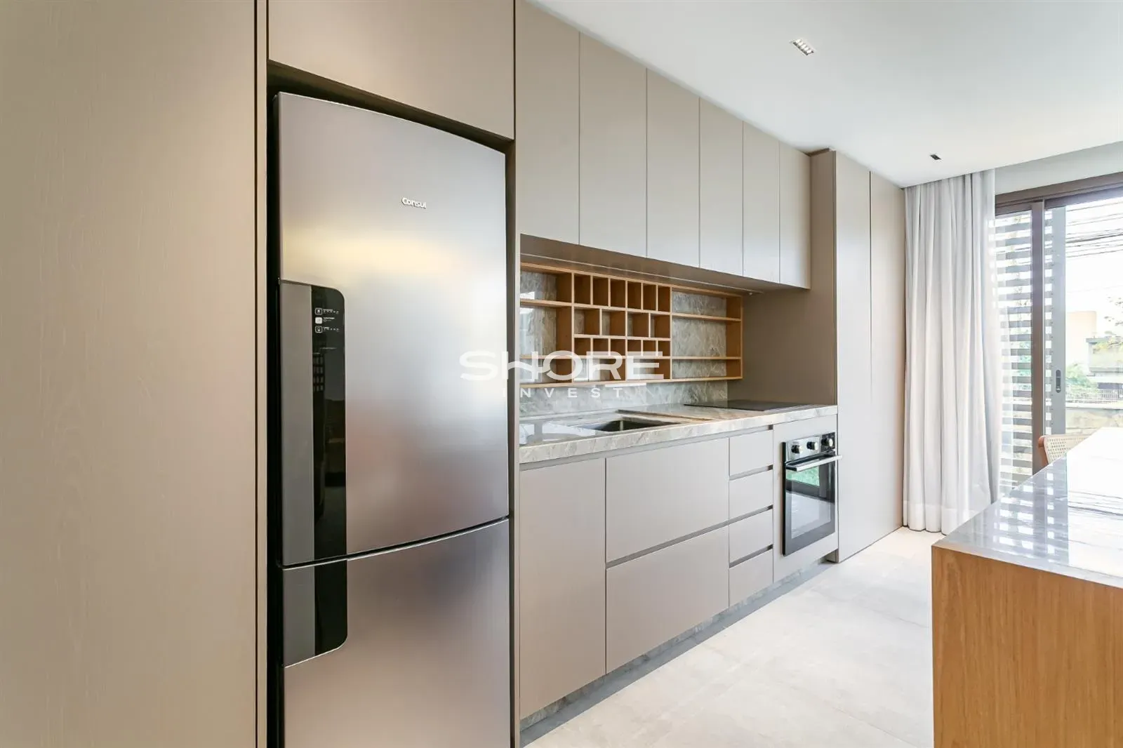 Estudio amueblado con jardín privado, 1 dormitorio y 117 m² — photo 2