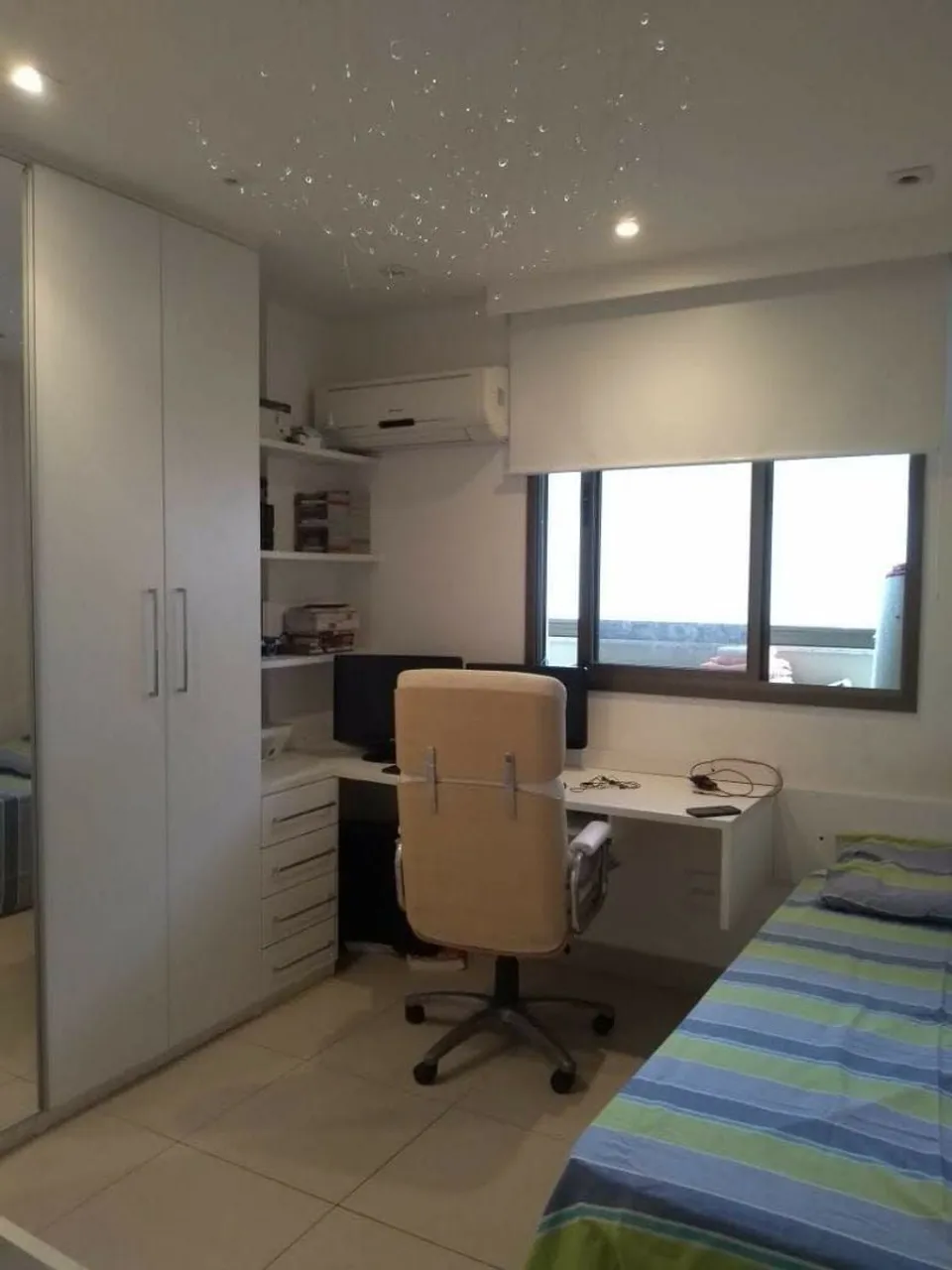 Unfurnished 3-bedroom apartment with gas kitchen — photo 3