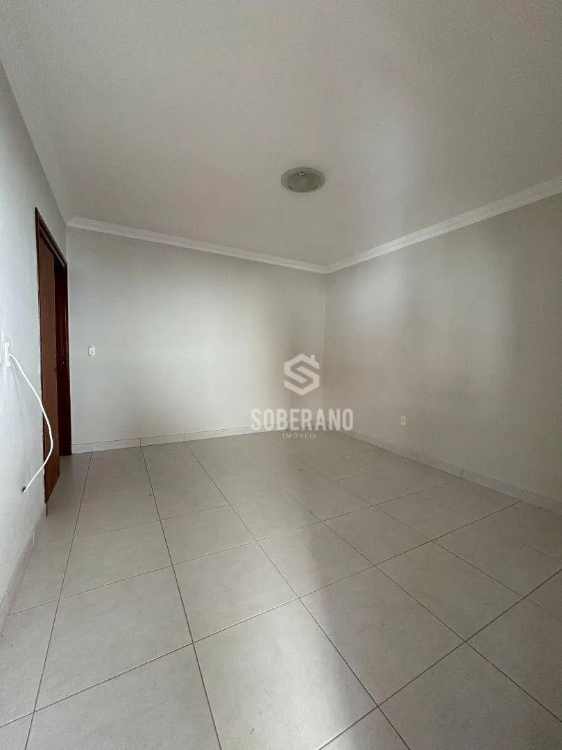 House with 6 bedrooms and 720 m² plus 4 parking — photo 11