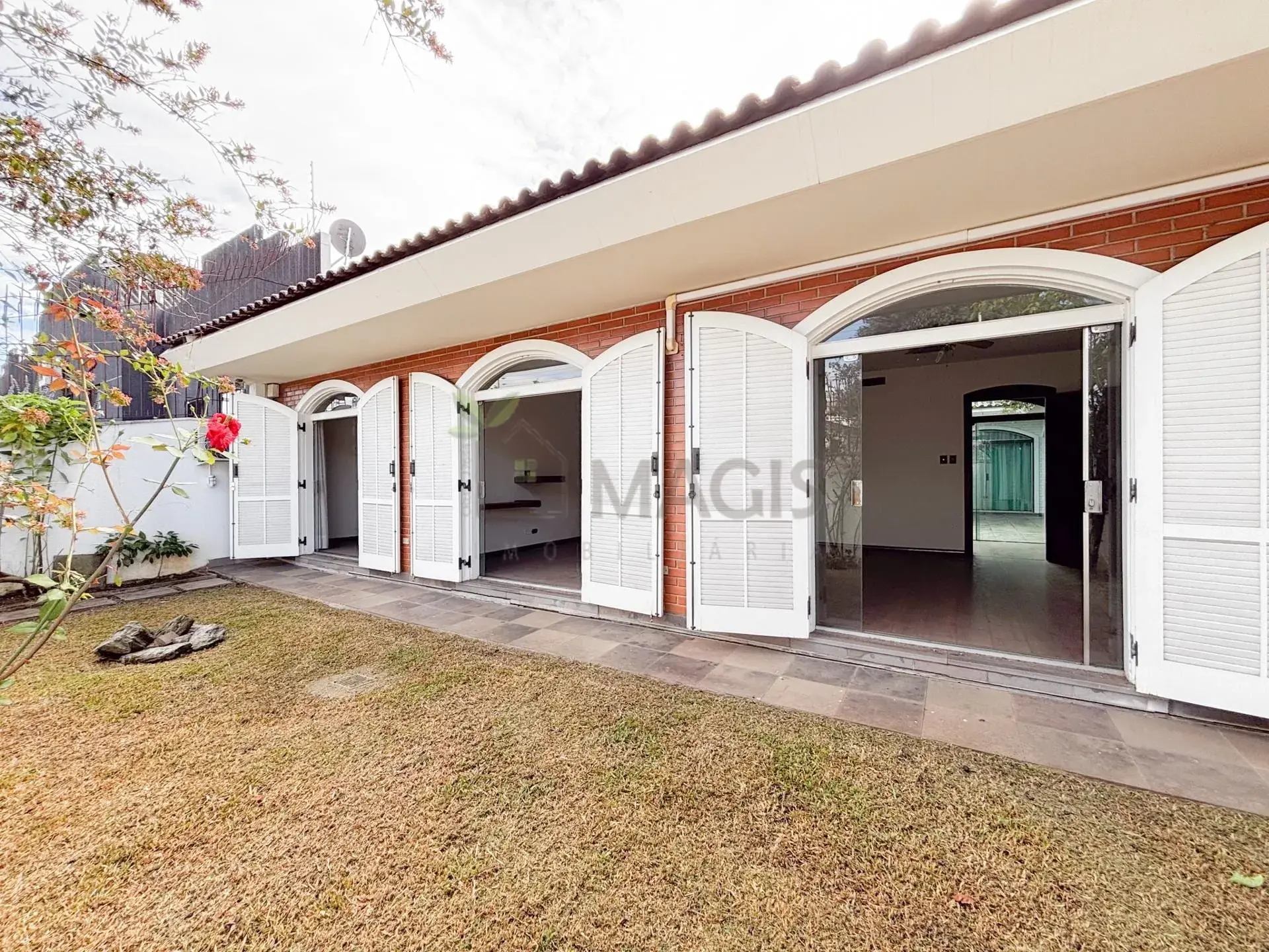 Будинок 604 м² з 4 спальнями та 4 ванними кімнатами — photo 68