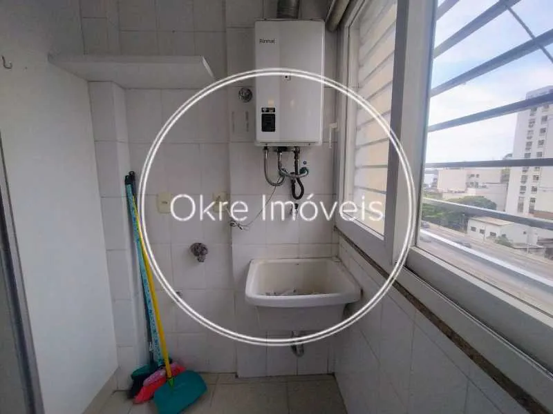 Unfurnished apartment with 2 bedrooms and 3 bathrooms — photo 30