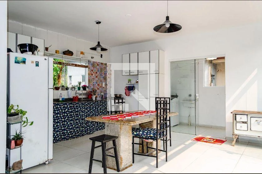 120 m² house with a mountain view and a washing machine — photo 11
