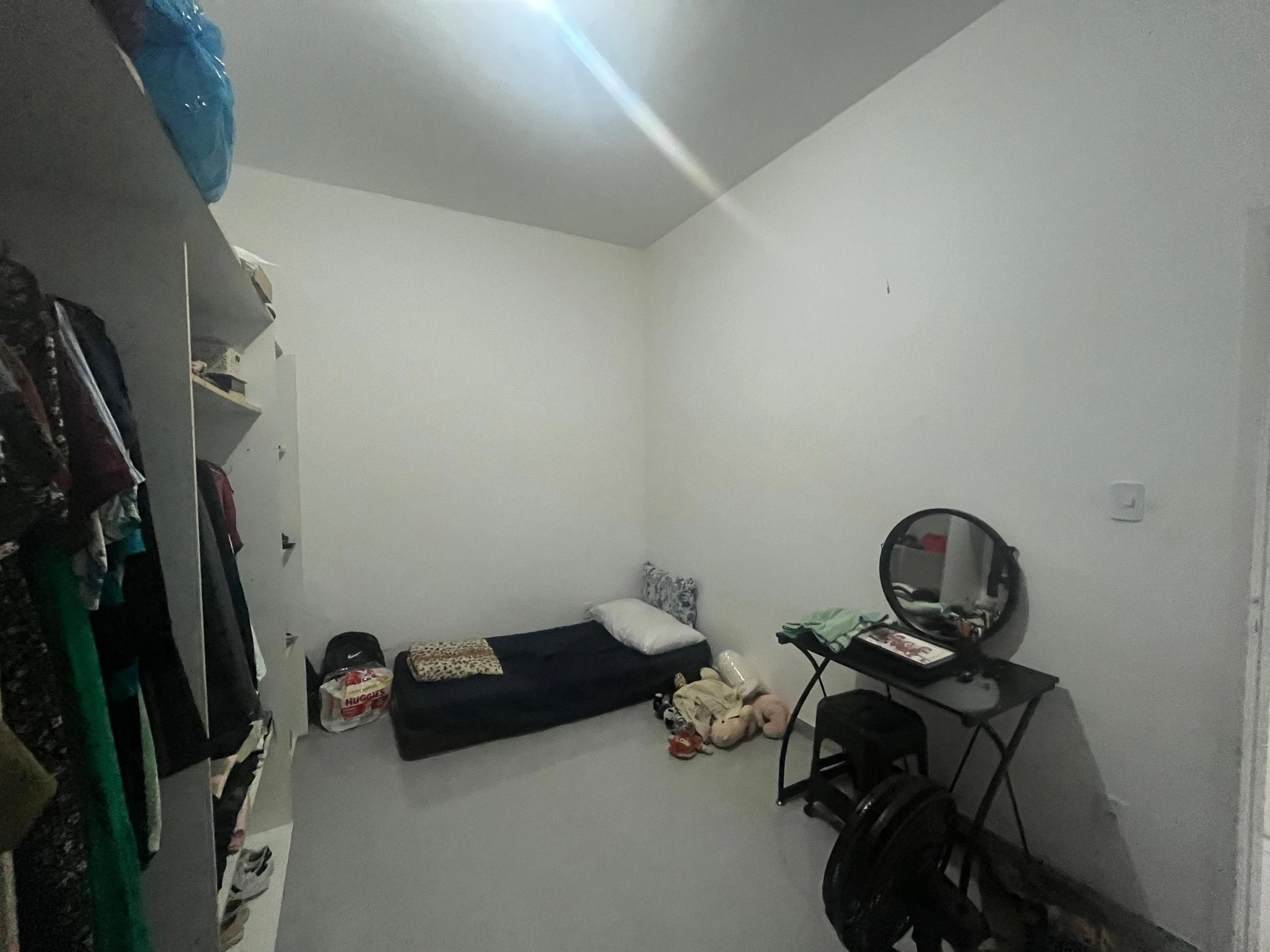 80 m² house with a walk-in closet and a home office — photo 30