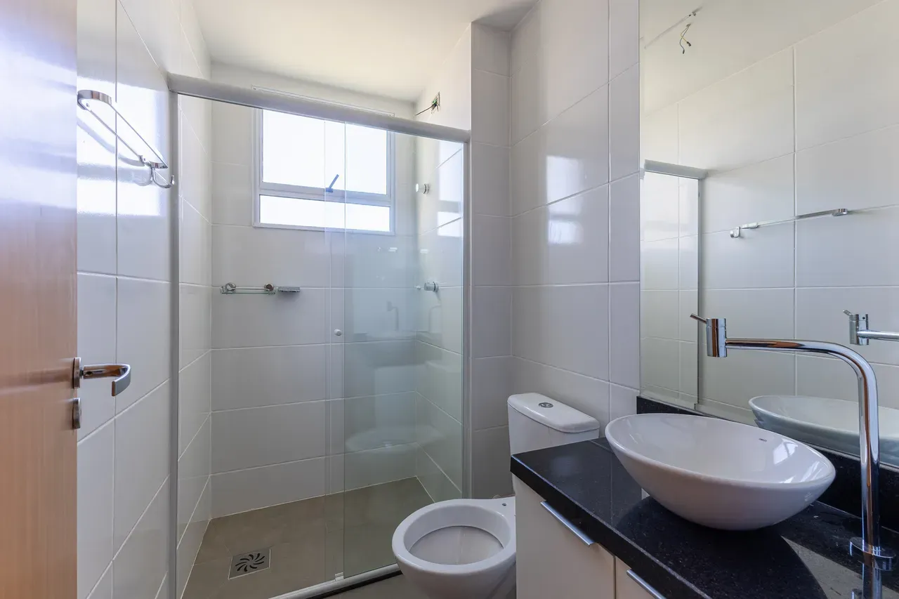 Furnished 77 m² apartment with 2 bedrooms and balcony — photo 13