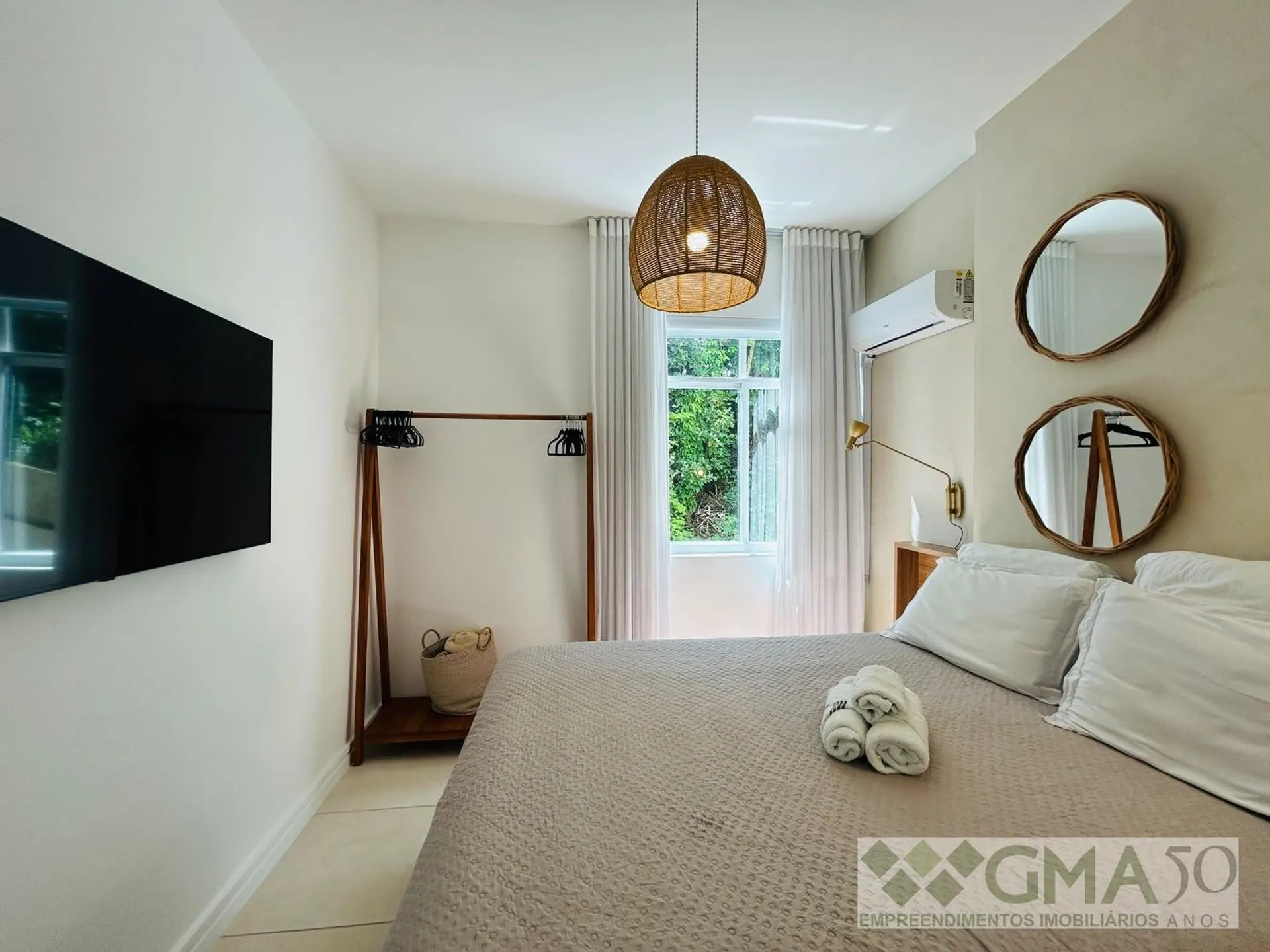 Furnished 90 m² apartment with 2 bedrooms and green views — photo 32