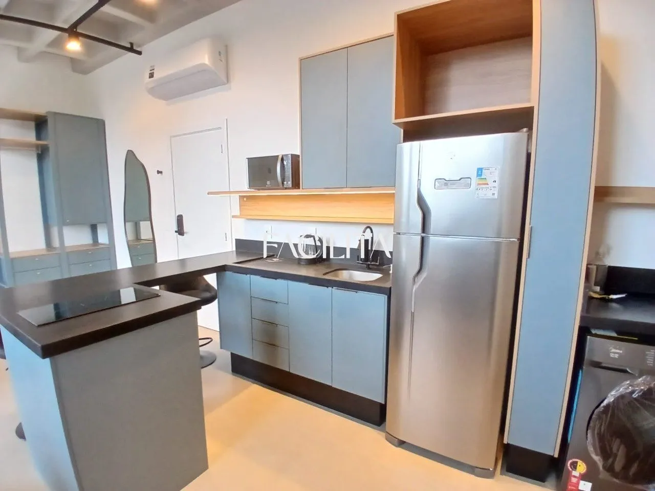 Furnished 37 m² studio on the 4th floor with 1 parking — photo 2