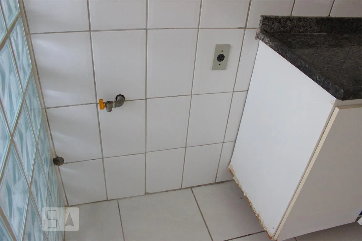 2-bedroom apartment with a balcony and shared pool — photo 26