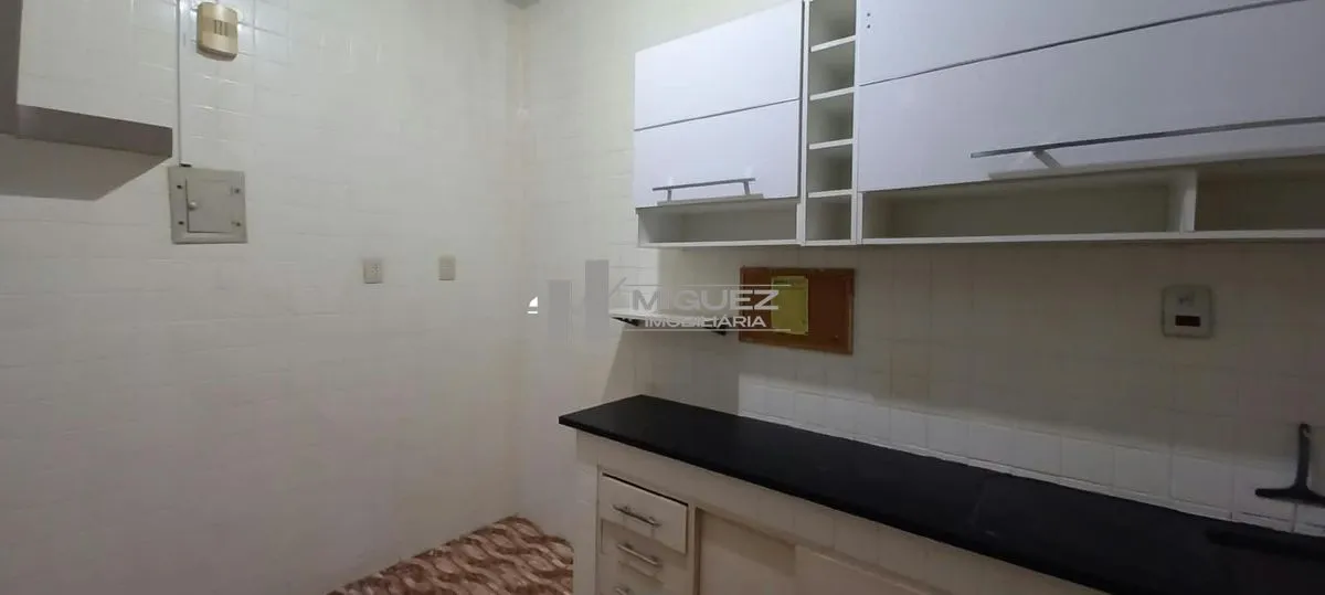 Apartamento no 1º andar com piso de madeira ou laminado — photo 8