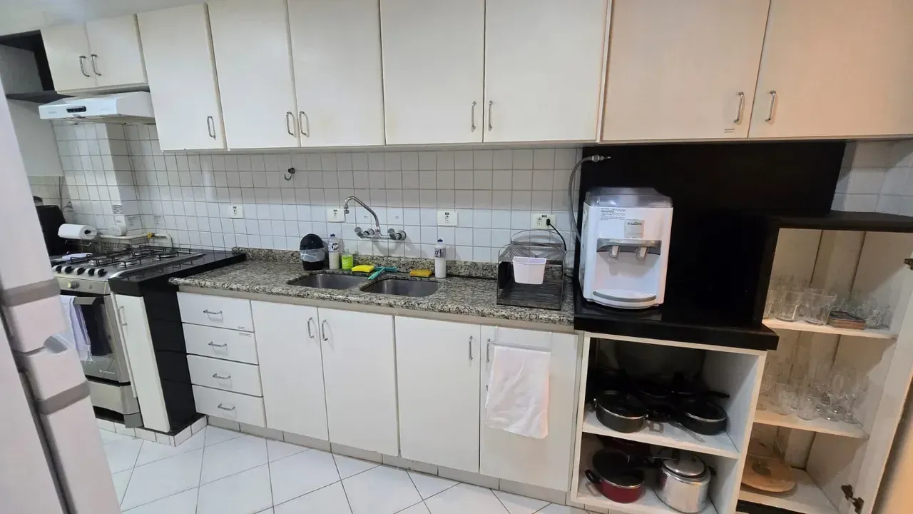 Rental apartment with 3 bedrooms and 170 m² — photo 32
