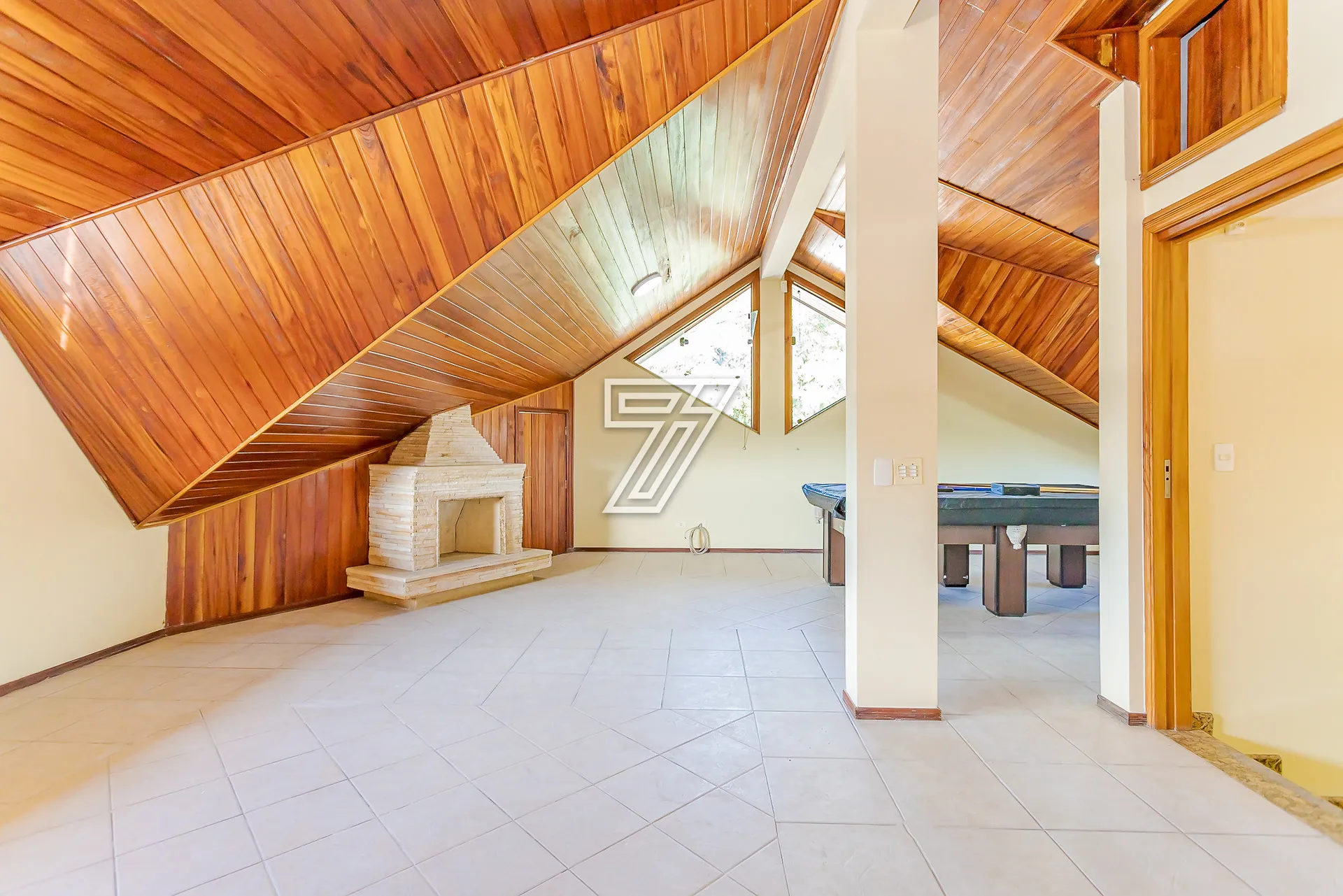 House with 4 bedrooms, 5 bathrooms and 540 m² — photo 46