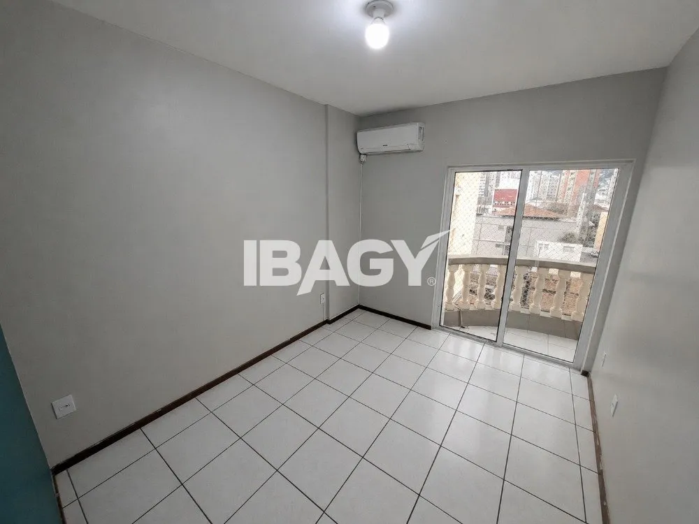 Apartamento de alquiler con 4 dormitorios y 120 m² — photo 10