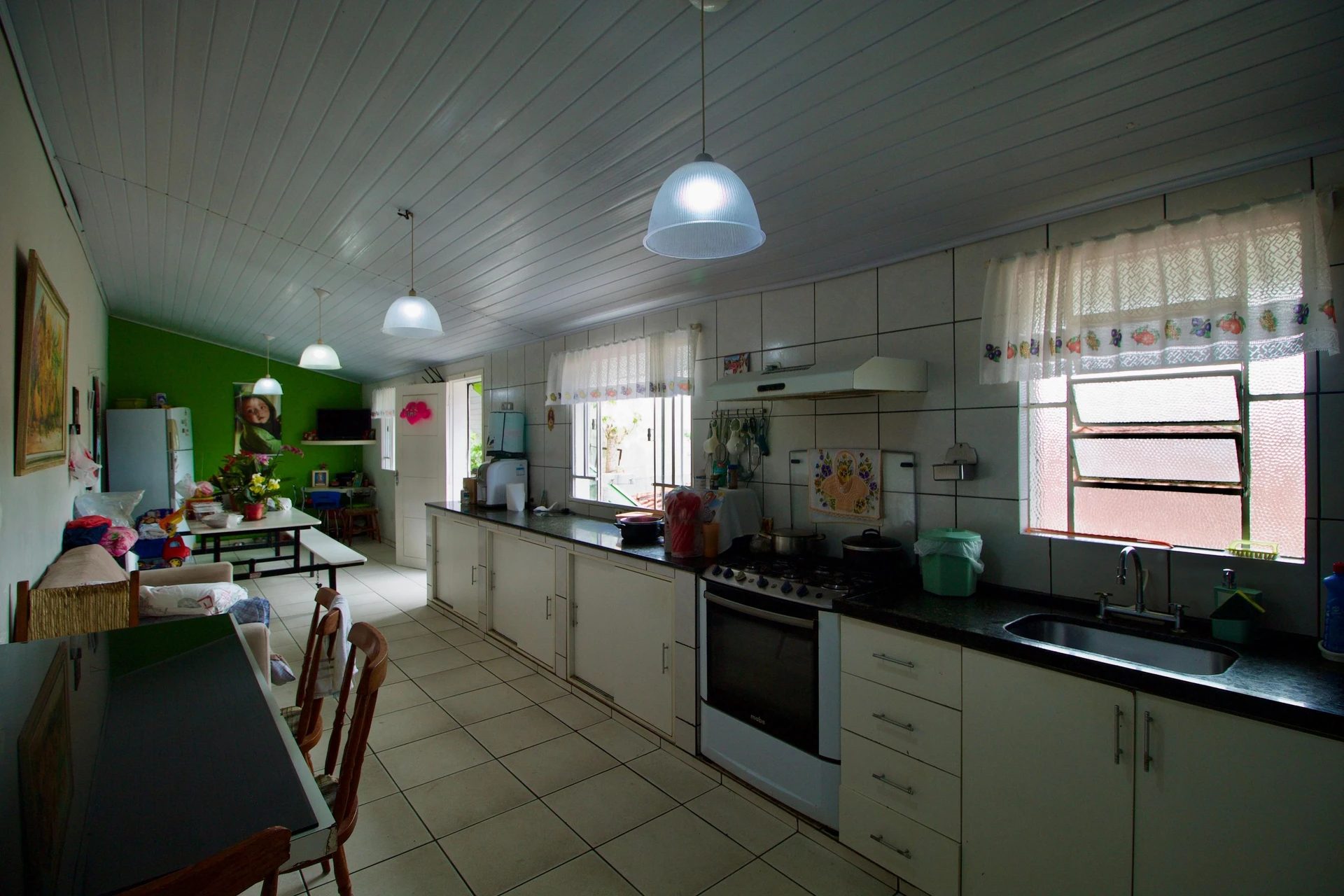 360 m² house with a home office and a garden — photo 18
