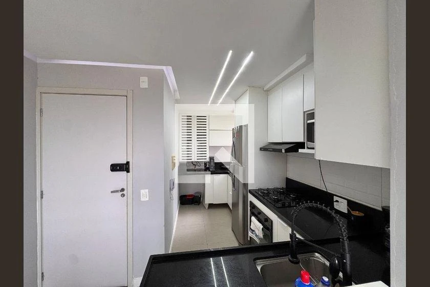 2-bedroom apartment with a mountain view in Rio de Janeiro — photo 21