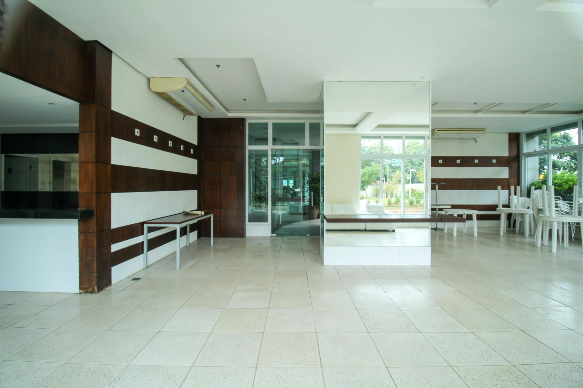 Apartamento mobiliado com 2 quartos e varanda envidraçada — photo 13