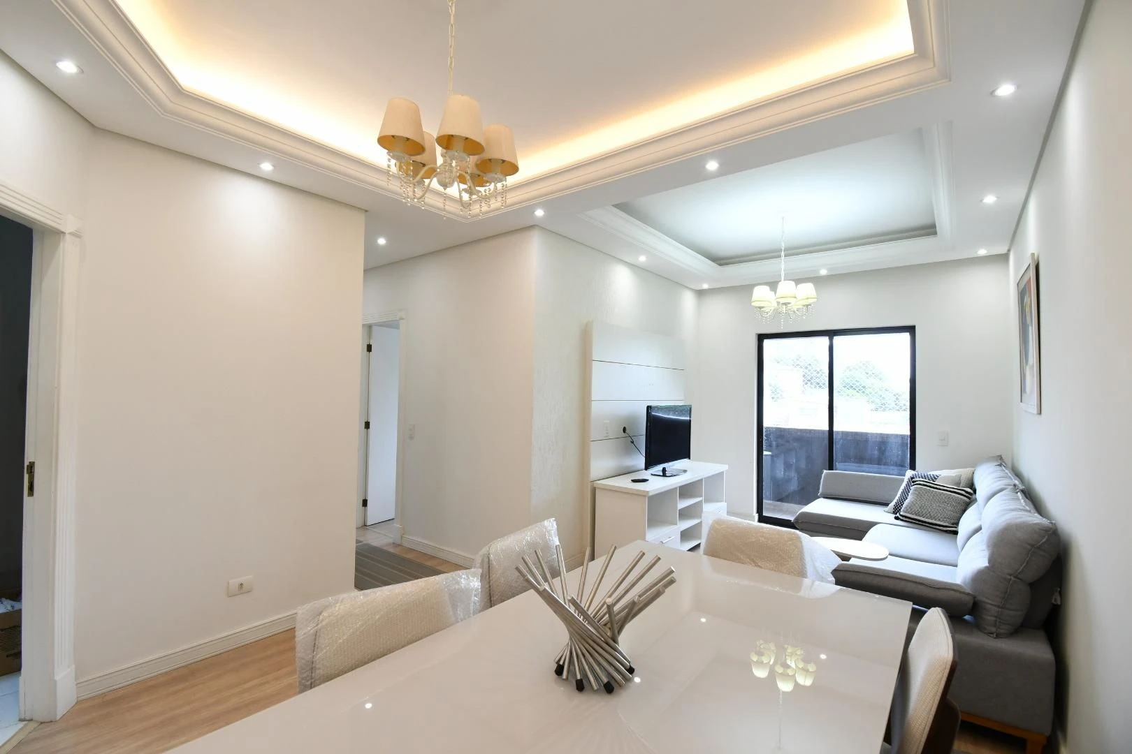 3-bedroom apartment in a building with a gym — photo 7