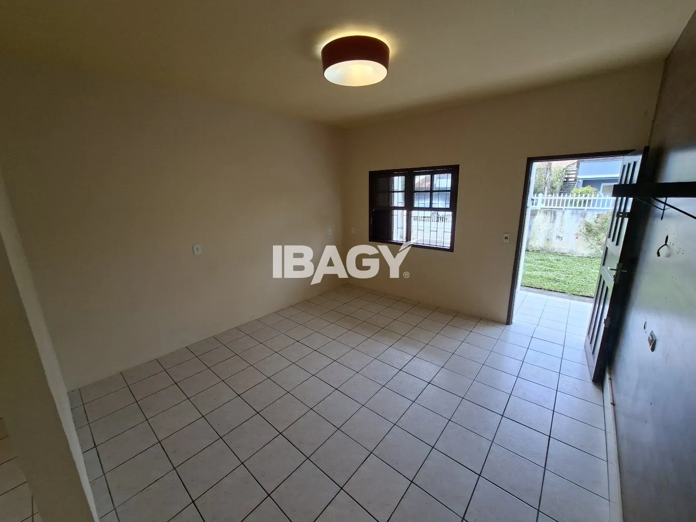 4-bedroom house with a water view in Florianópolis — photo 8