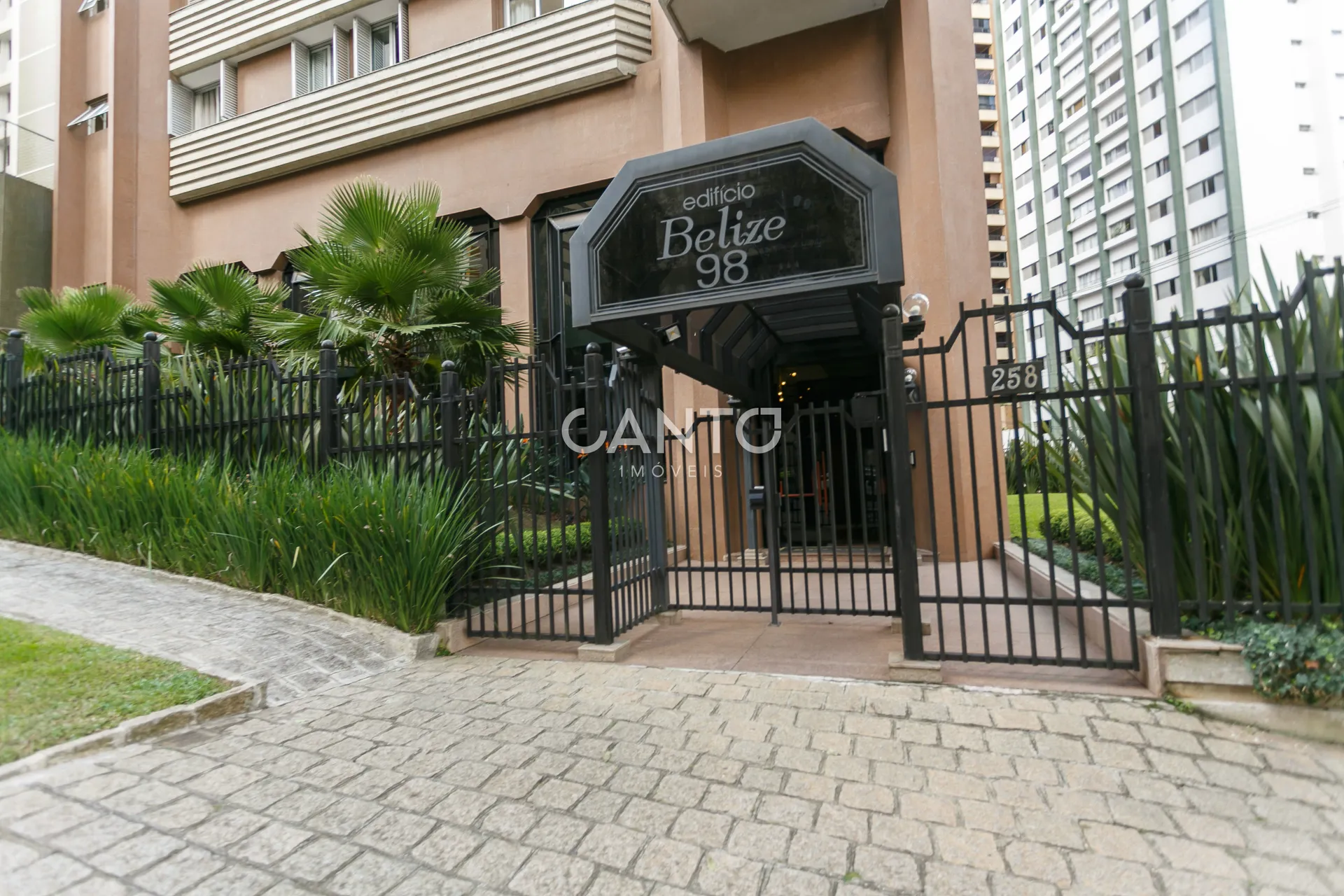 4-bedroom apartment with 3 parking spaces included — photo 59