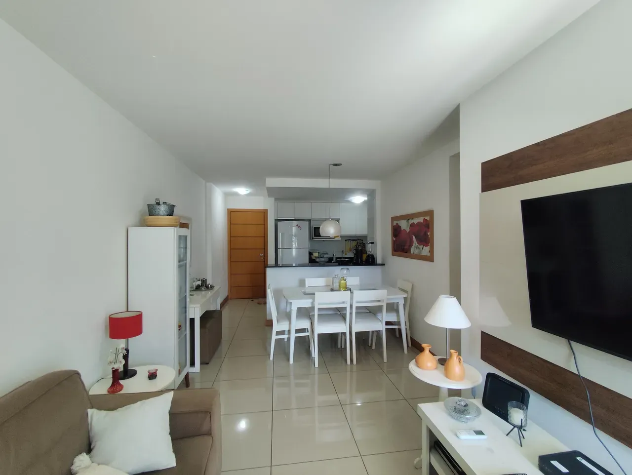Furnished 3-bedroom apartment with open-plan kitchen — photo 13