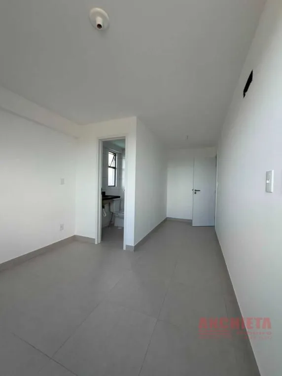 Невмебльована квартира 95 м² з 3 спальнями та 2 місцями — photo 7