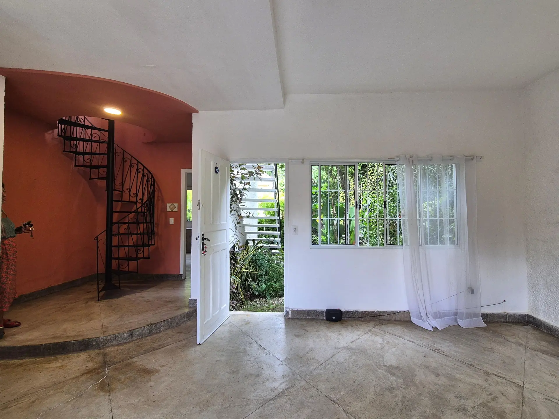 Condominium house to rent with 3 bedrooms and a suite — photo 5
