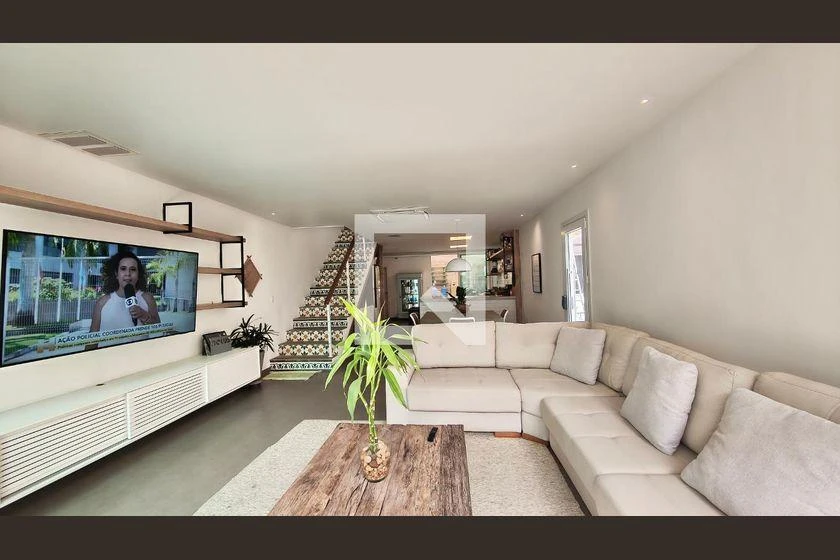 3-bedroom house with 290 m² and open-plan kitchen — photo 9