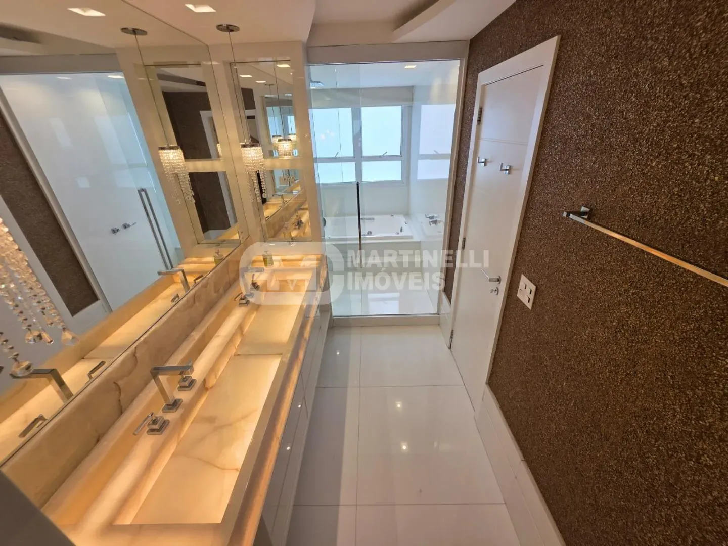 Furnished house with 5 bedrooms and 5 bathrooms — photo 35