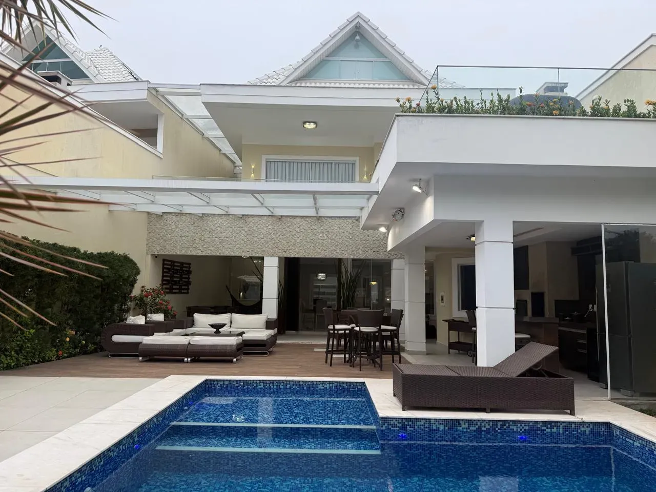 5 quartos e jardim: casa de 400 m² — photo 7