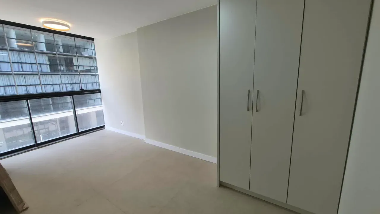 3-bedroom apartment with floor-to-ceiling windows — photo 14
