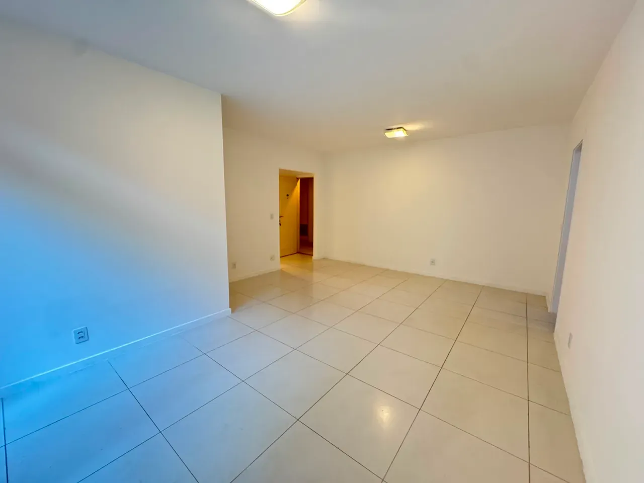 2-bedroom apartment, 1 with its own bathroom, 105 m²
