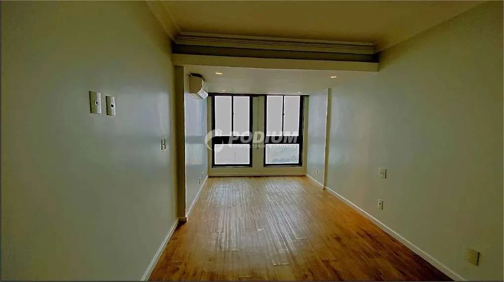 4-bedroom 315 m² apartment with separate kitchen — photo 28