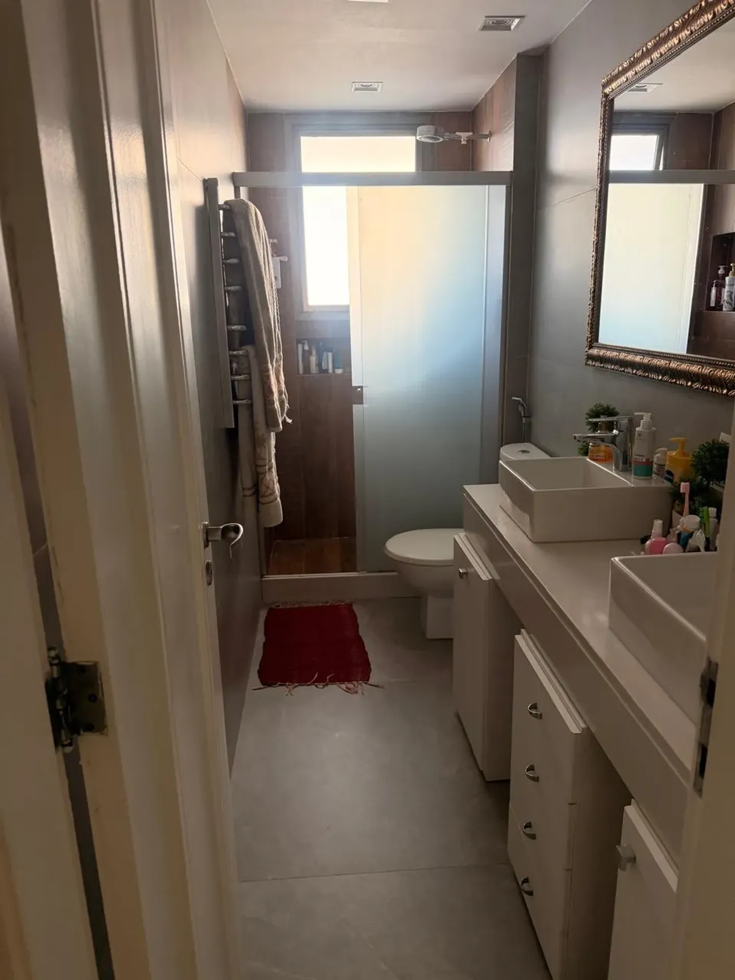 3-bedroom, 4-bath apartment with a closed kitchen — photo 24