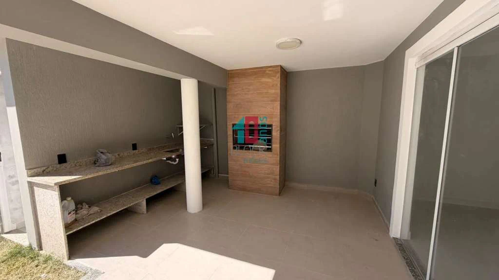 Будинок на 5 кімнат, 2 окремі ванні, 4 санвузли, 320 м² — photo 6