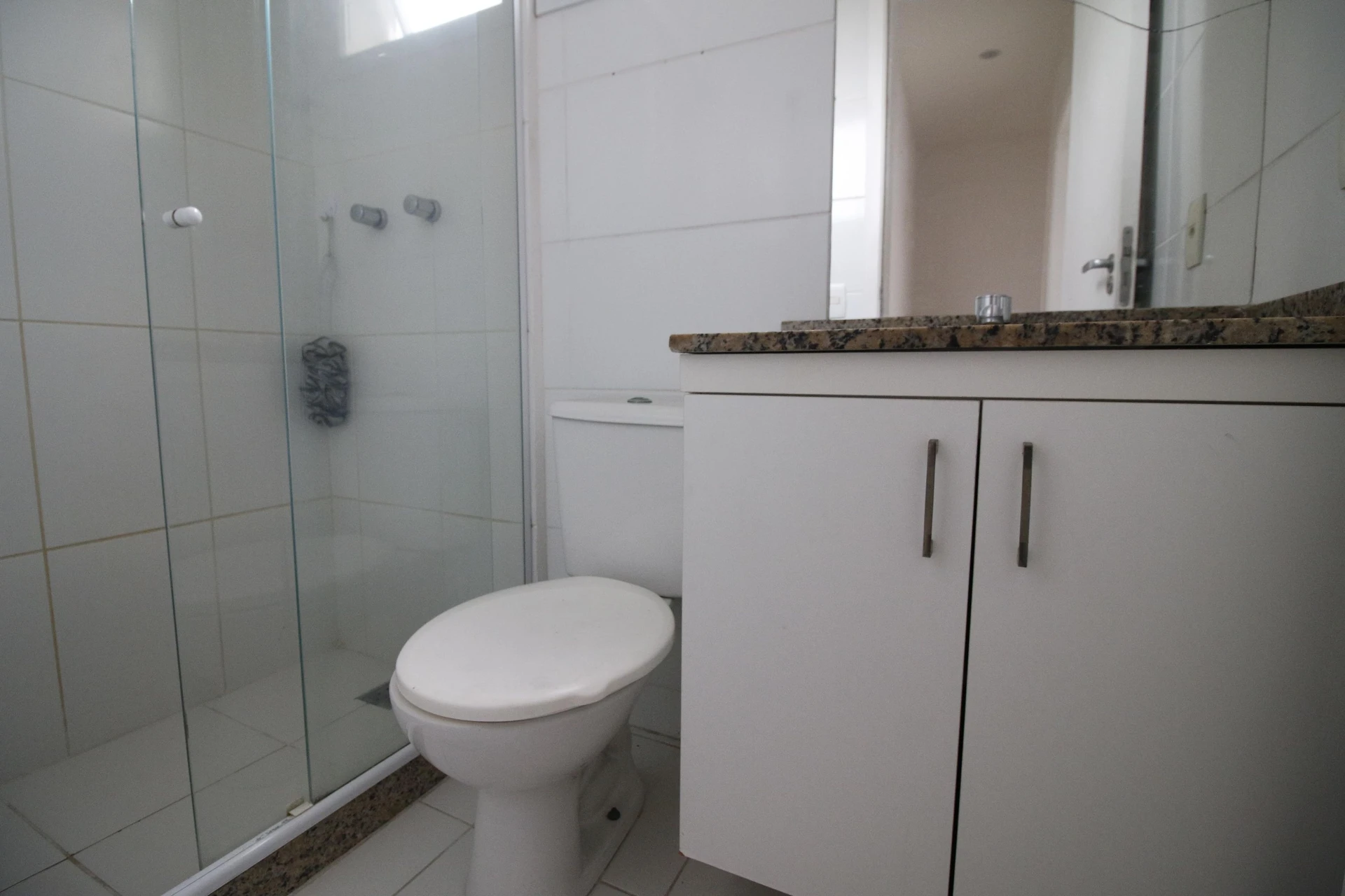 2-bedroom apartment in a building with a sauna — photo 28