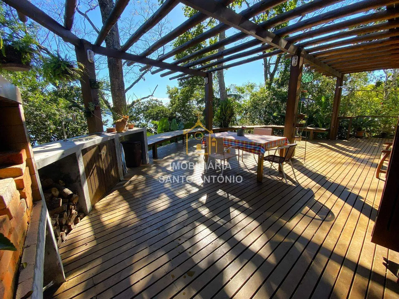 Furnished house with 2 en-suites and private BBQ — photo 18