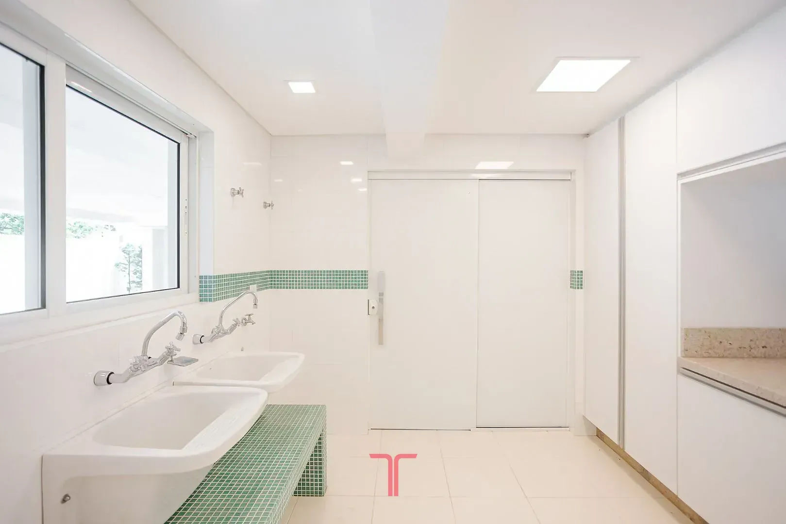 Дом 550 м² с 5 спальнями и приватным садом — photo 65
